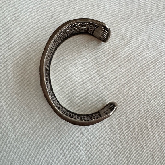 Retired Silpada Sterling Woven Cuff Bracelet - Picture 12 of 16